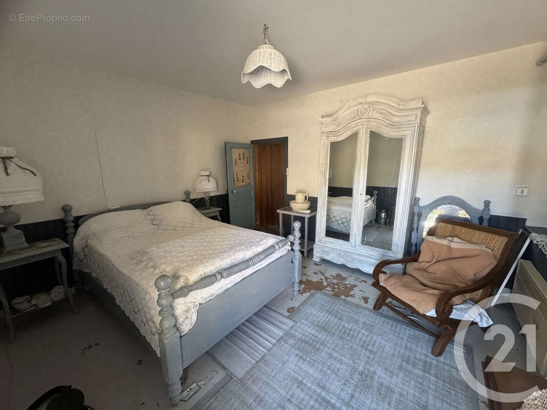 Maison à FLEZ-CUZY