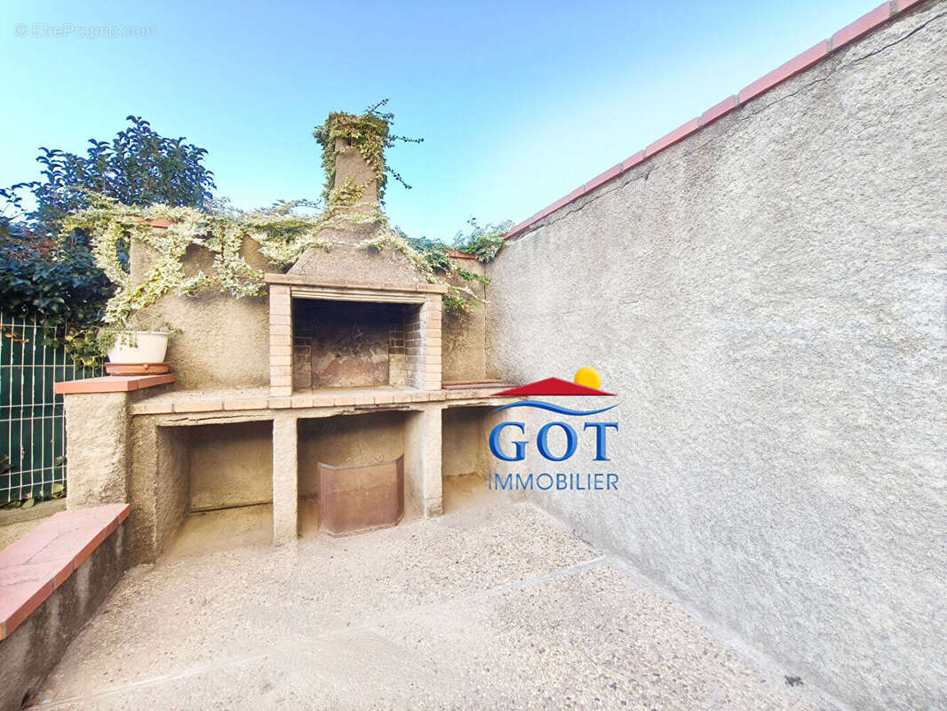 Maison à VILLELONGUE-DE-LA-SALANQUE