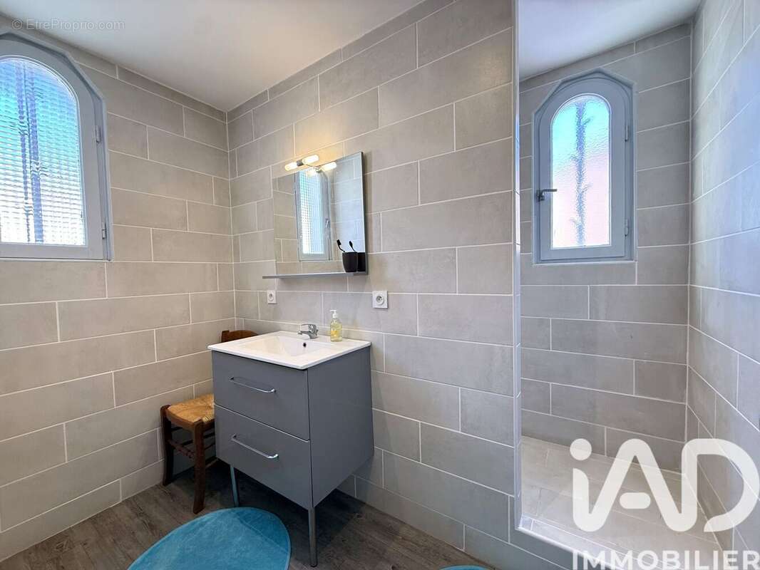 Maison 98 m² à Saint-Cyprien  - photo 8