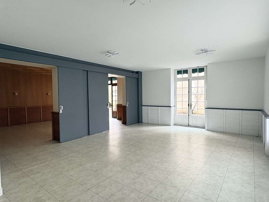 Maison à CHASSENEUIL-SUR-BONNIEURE