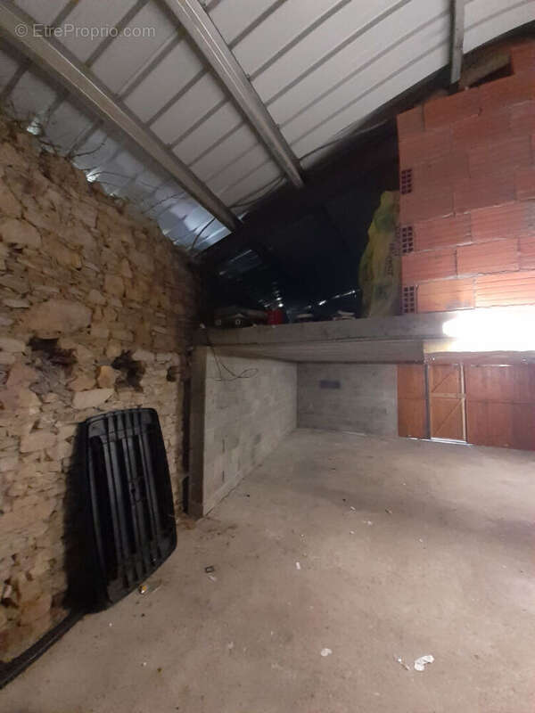 Maison à FLAVIGNAC
