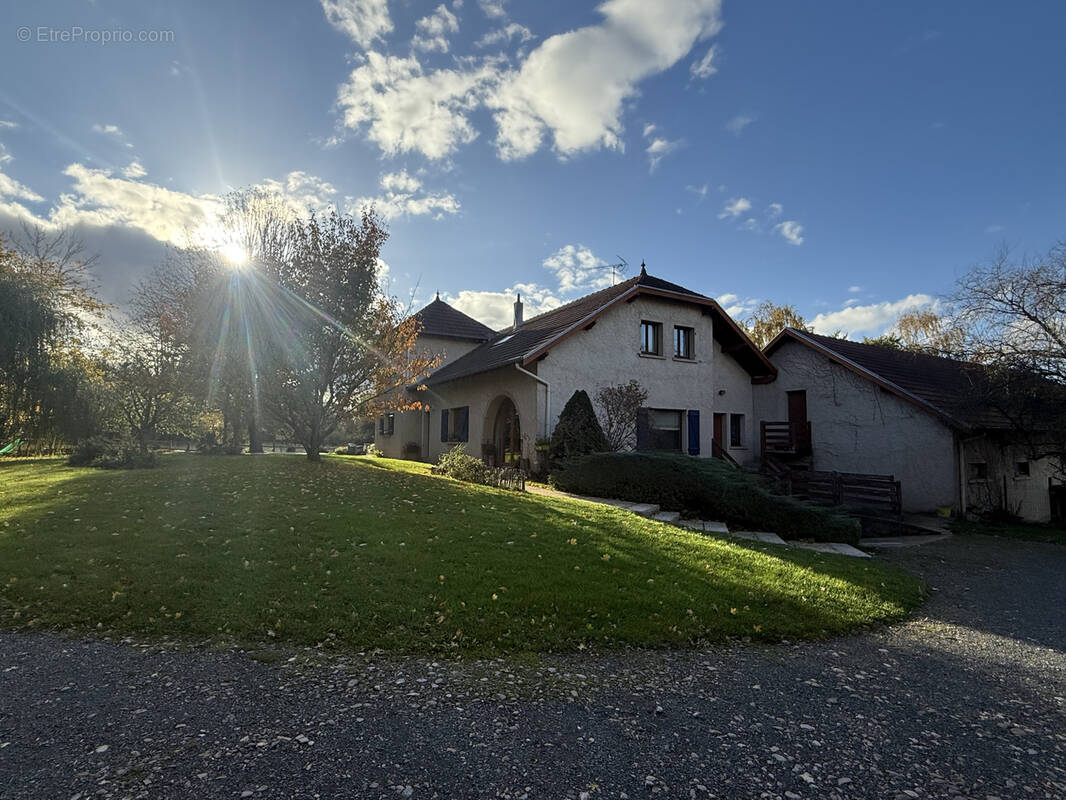 Maison à LONGCHAMP