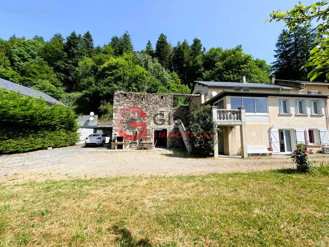 Maison à LACAUNE