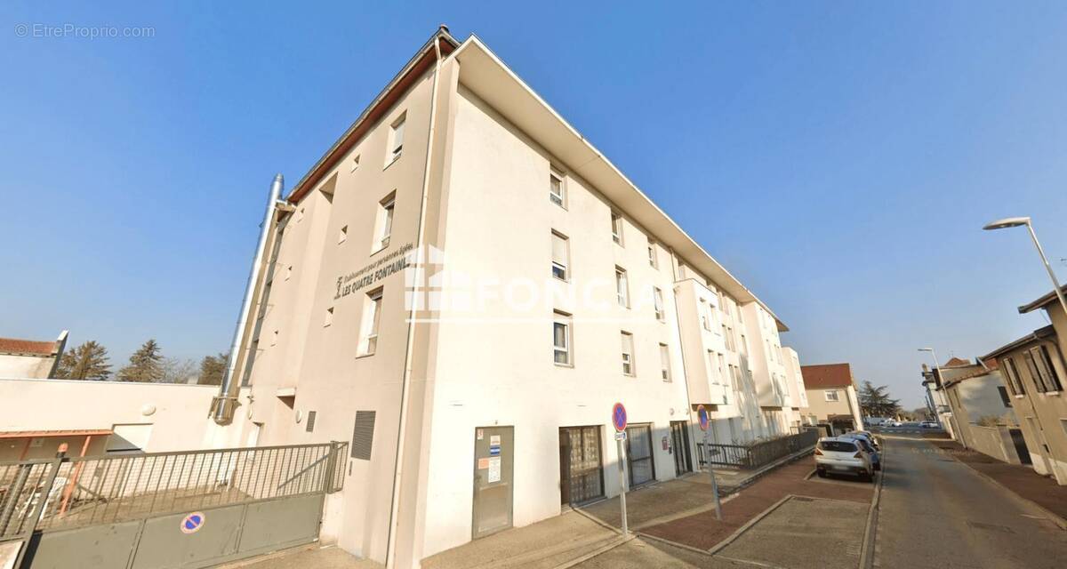 Appartement à SAINT-BONNET-DE-MURE