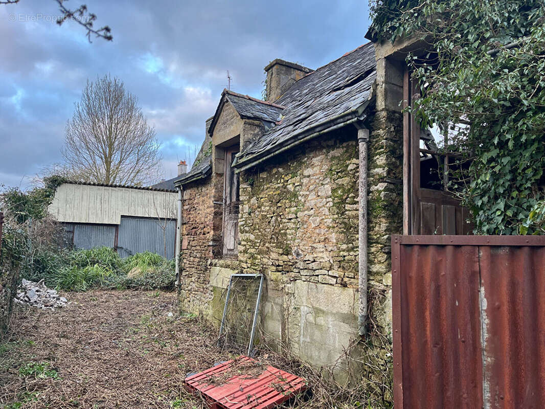 Maison à MOREAC