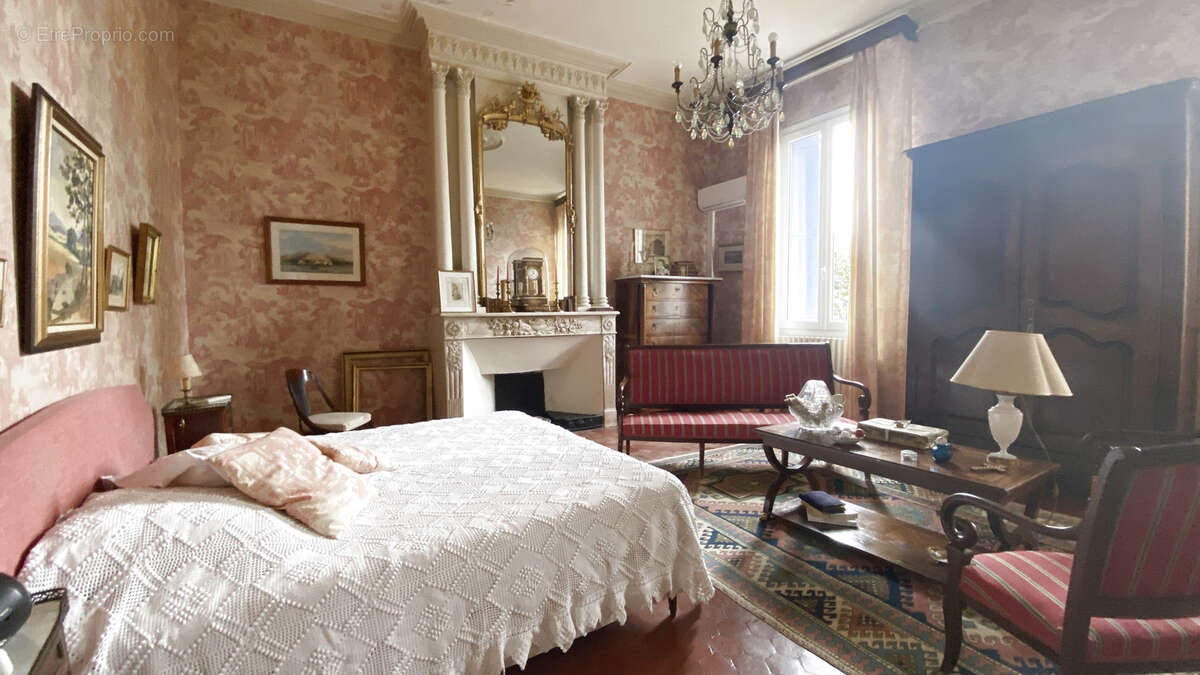 Maison à SAINT-GILLES