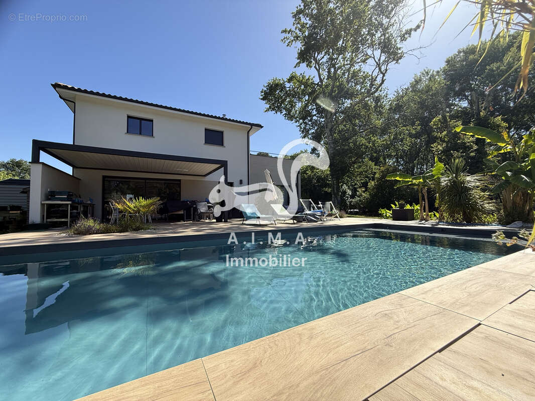 Mios, contemporaine récente avec de belles prestations - photo 13
