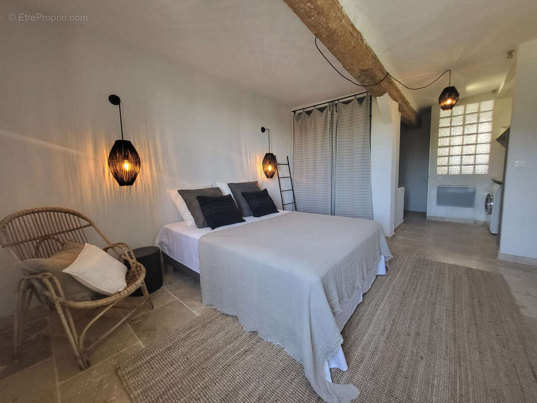 Maison à MALEMORT-DU-COMTAT