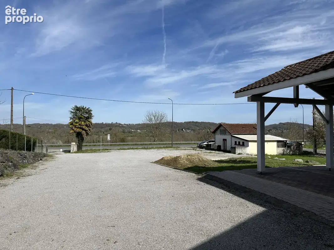 Commerce à OLORON-SAINTE-MARIE