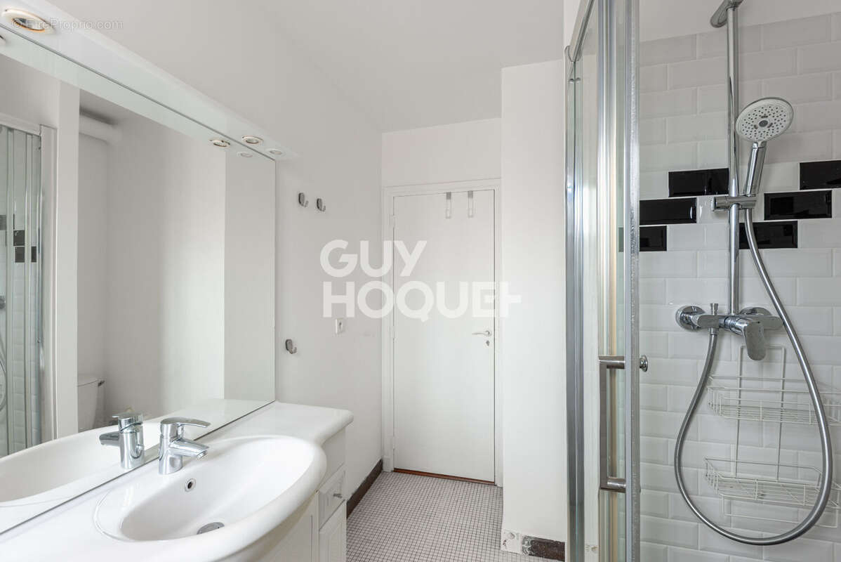 Appartement à PARIS-12E