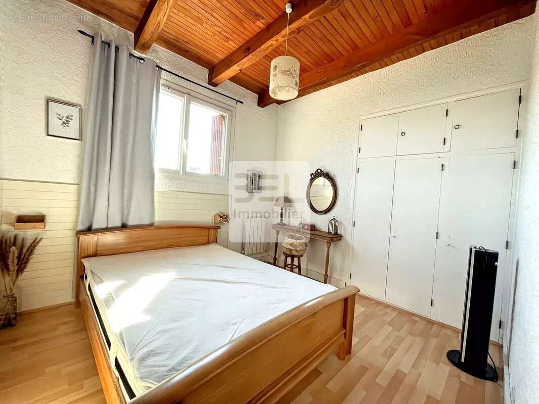 Maison à BAGNOLS-SUR-CEZE