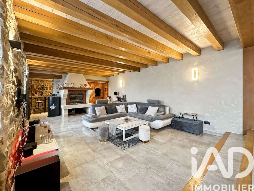 Photo 4 - Maison à MONTEREAU-FAULT-YONNE