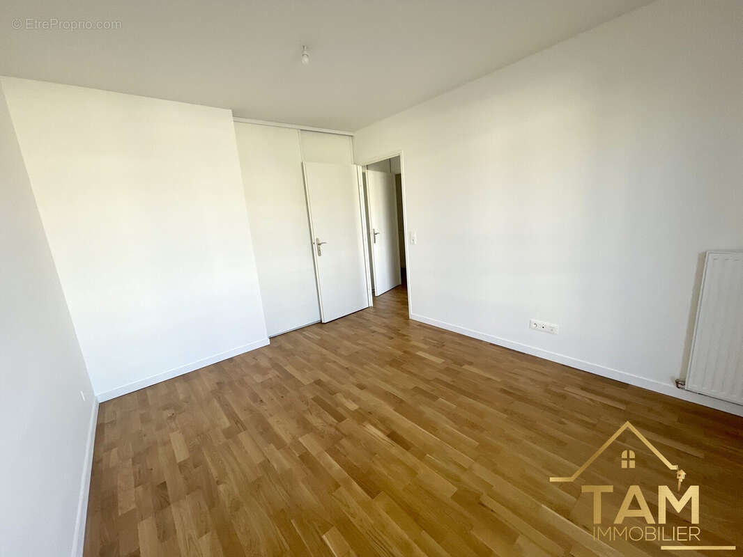 Appartement à SAINT-CYR-L'ECOLE