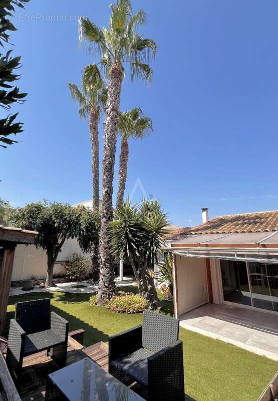 Maison de plain-pied de 142 m² avec T2 indépendant - photo 3