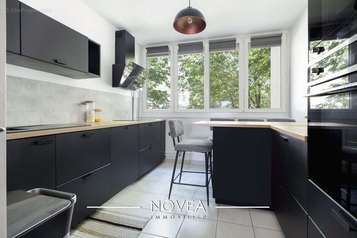 Appartement à TASSIN-LA-DEMI-LUNE