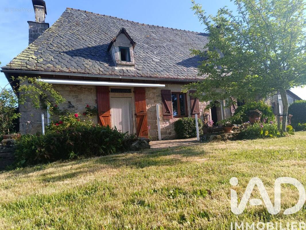 Photo 1 - Maison à SAINT-JULIEN-AUX-BOIS