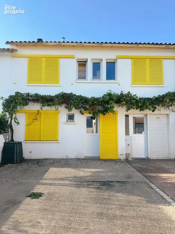 Maison familiale avec piscine et garage à proximité de la mer et des commerces - photo 13