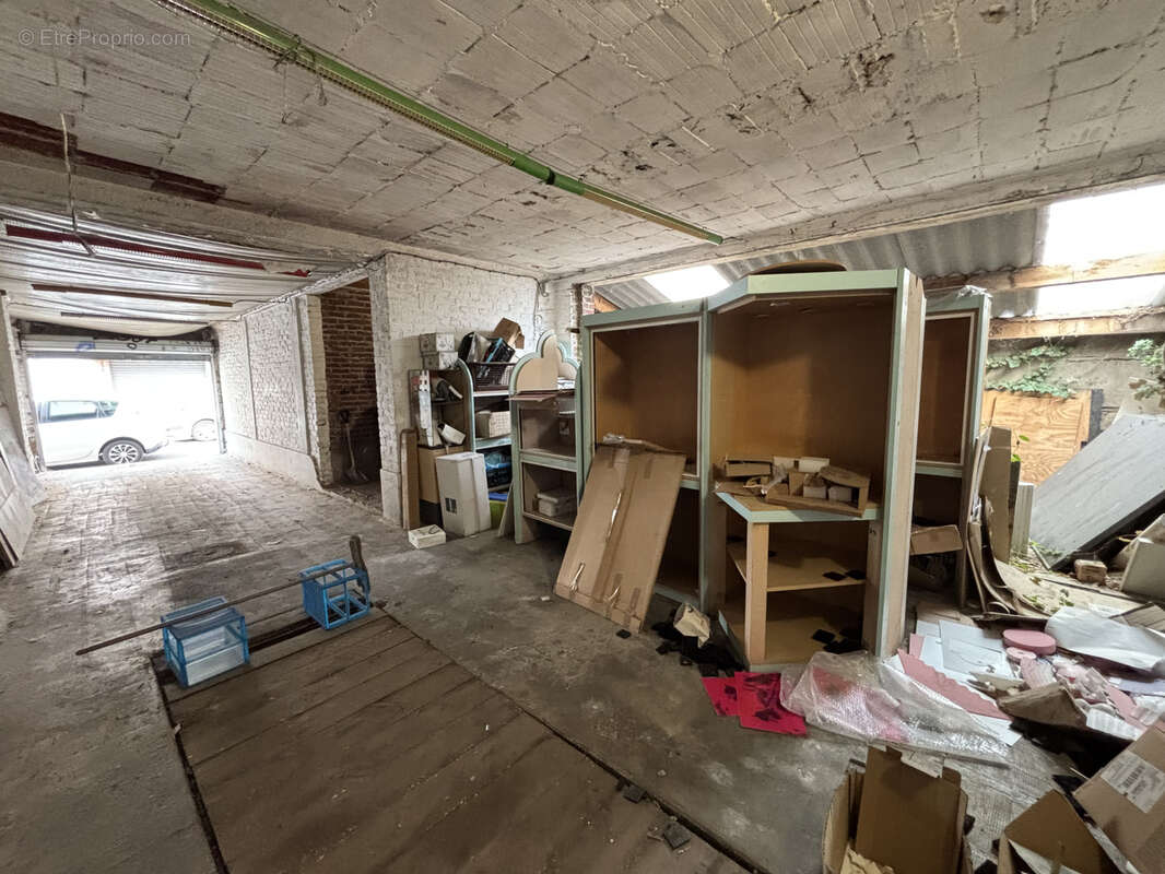 Garage sur lens de 100 m2 - photo 2