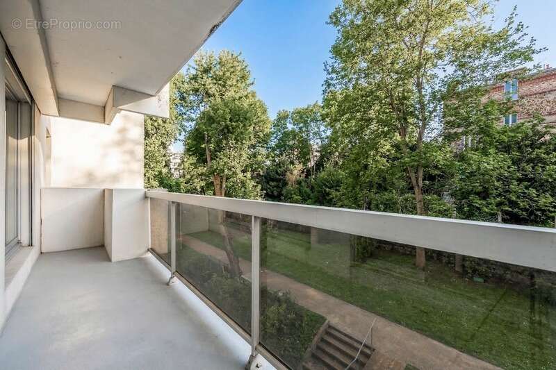 Appartement à SURESNES