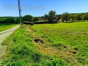 Terrain à LUSSAN