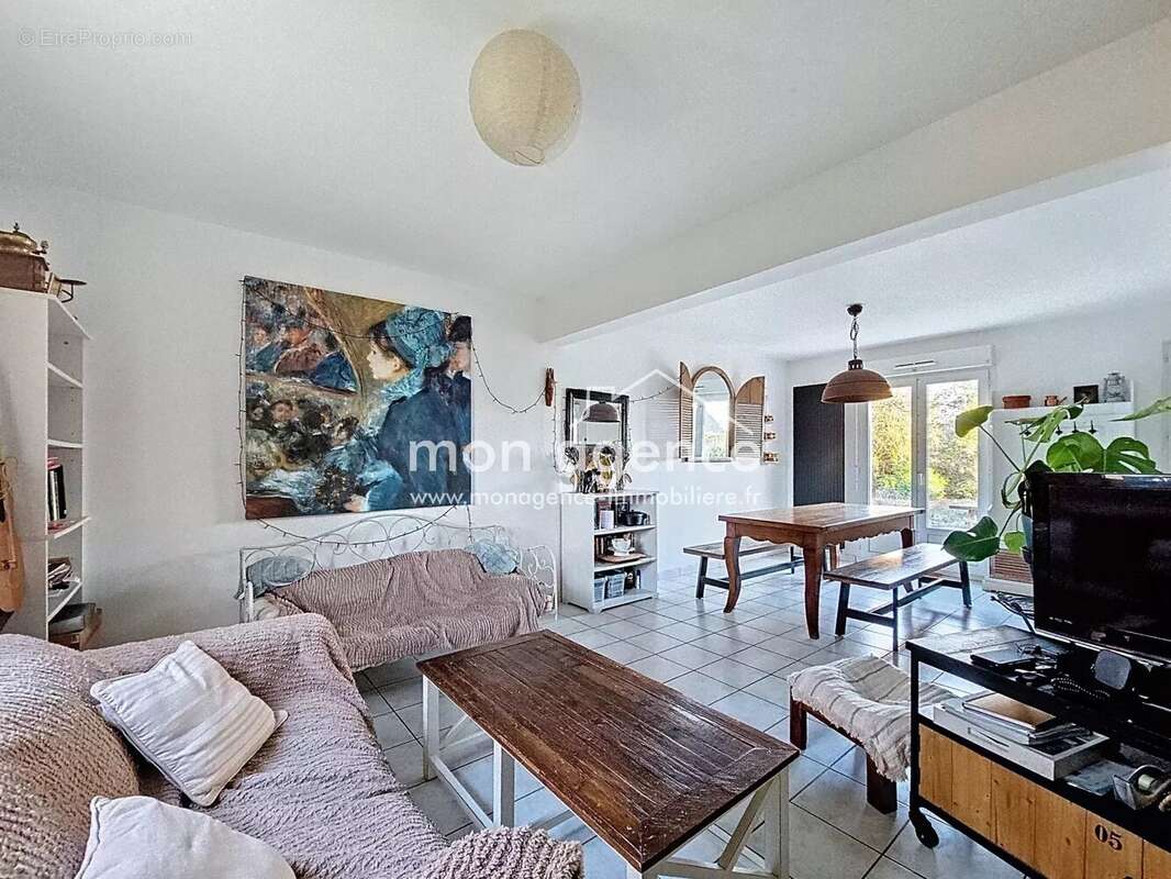 Maison à LA NEUVILLE-CHANT-D&#039;OISEL