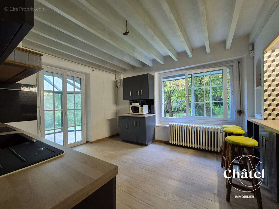 Maison à CIRES-LES-MELLO