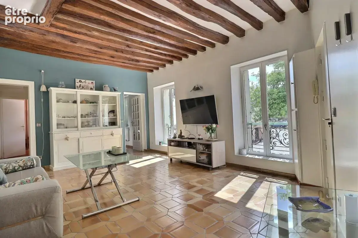 Photo Appartement à Le Mesnil-Le-Roi au prix de 239 000€
