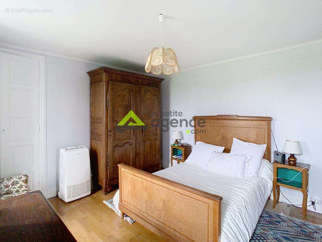 Maison à CHAMPAGNAT