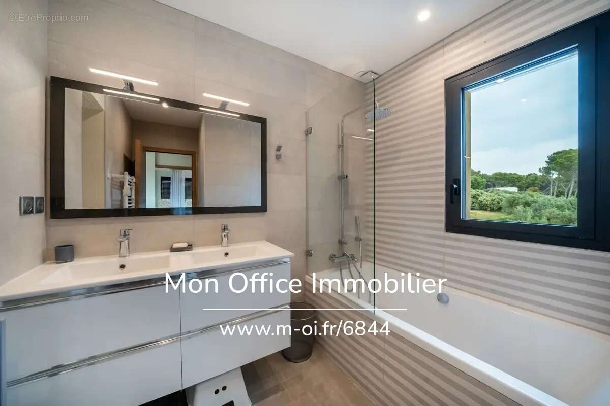 Référence : 6844-AUS - Maison contemporaine 201m² avec piscine - Ventabren - photo 13