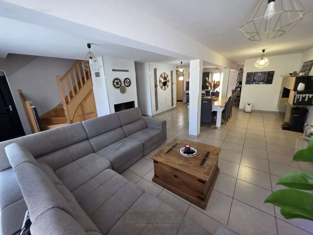 Belle maison familiale de 167 m² à Amilly - photo 4