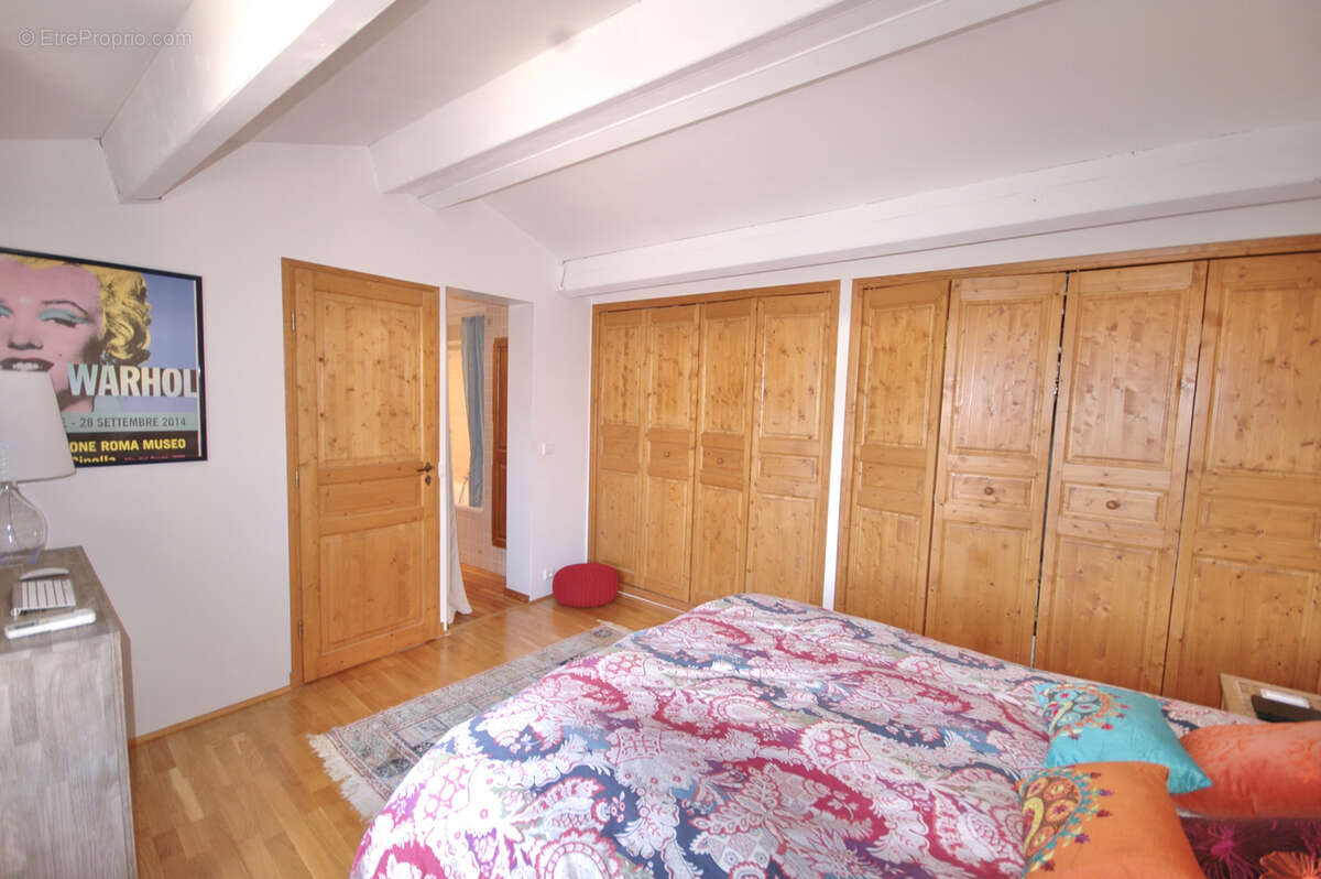 Maison à PLAN-DE-LA-TOUR