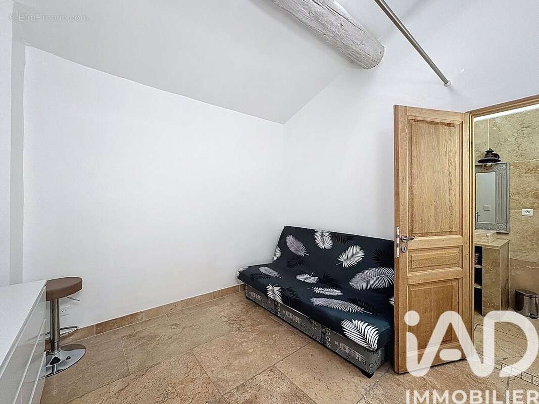 Maison 96 m² à Sainte-Tulle  - photo 9