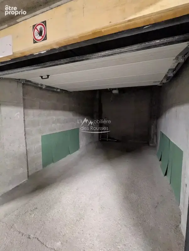 Garage fermé dans parking couvert - photo 2