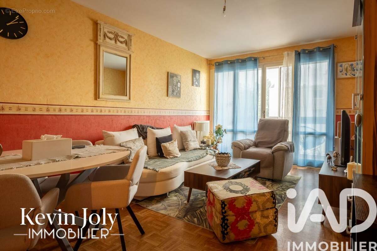 Photo 2 - Appartement à SAINT-JEAN-DE-BRAYE