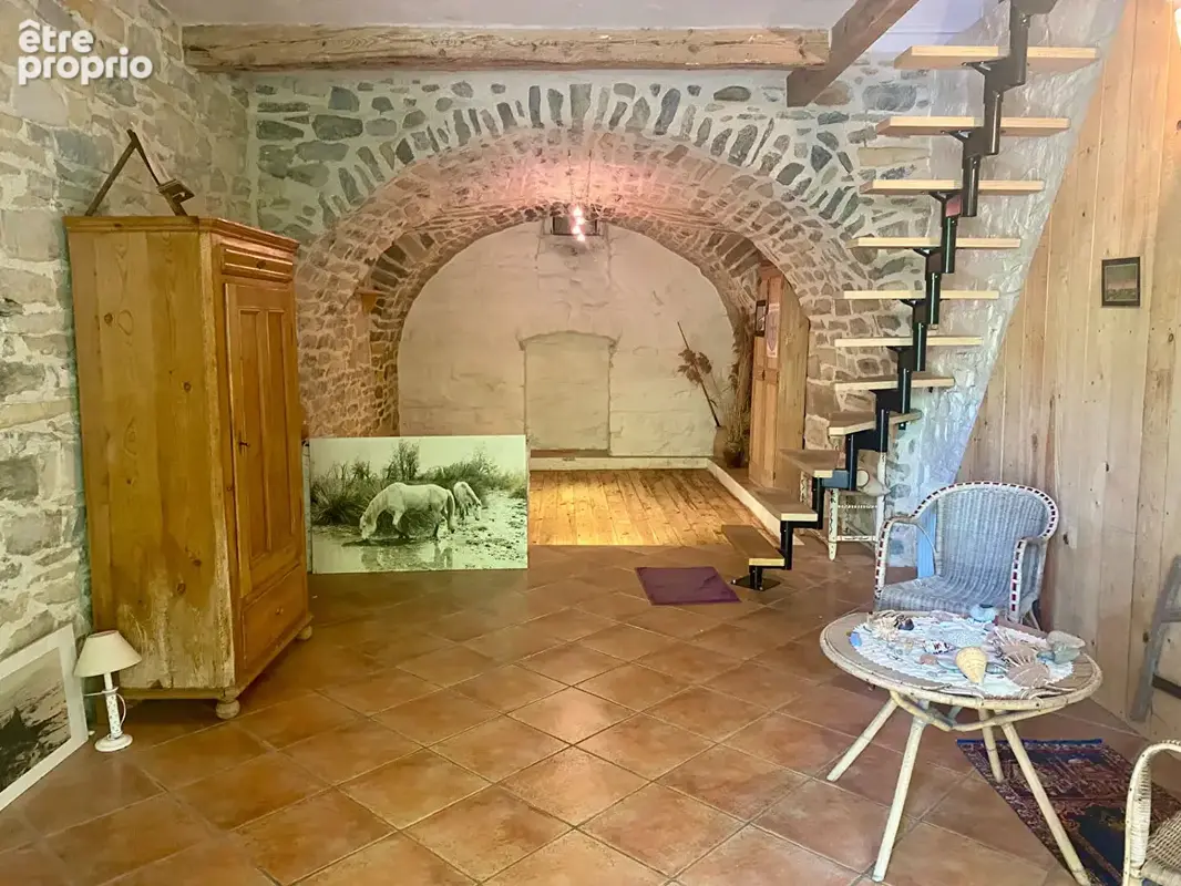 Superbe T3 en duplex avec terrasse privée et jardin commun à Millau - photo 10