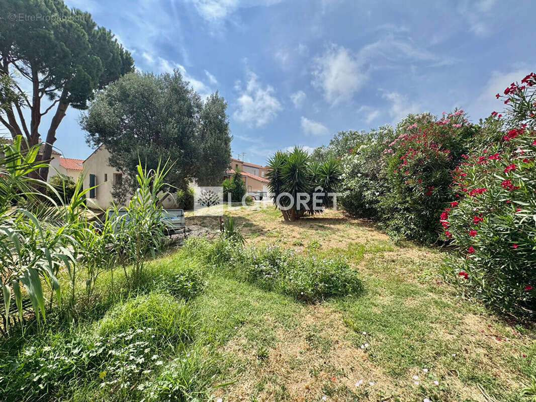 Maison 3 faces, 133m2 sur terrain piscinable 847m2. 299 000 - photo 12