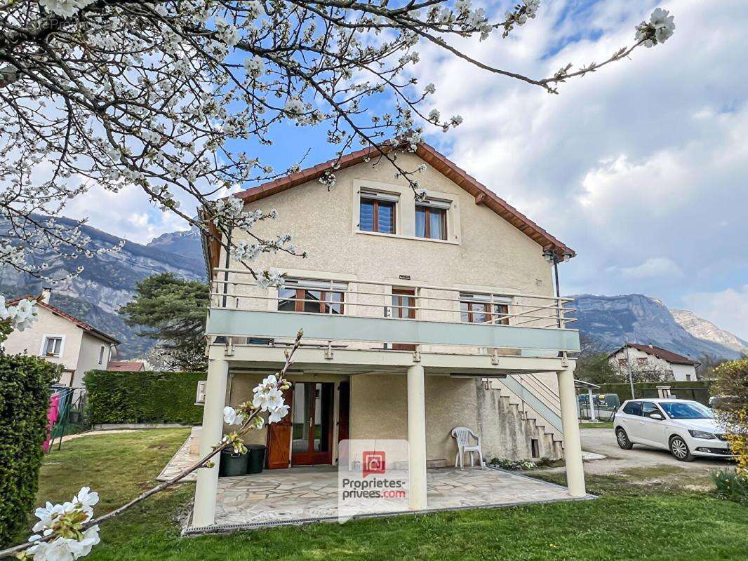 Maison à CROLLES