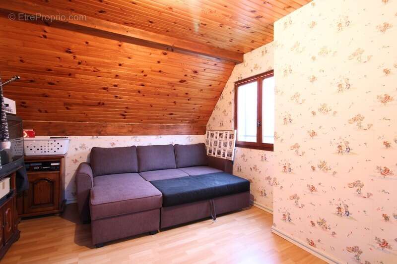 Maison à VALDAMPIERRE