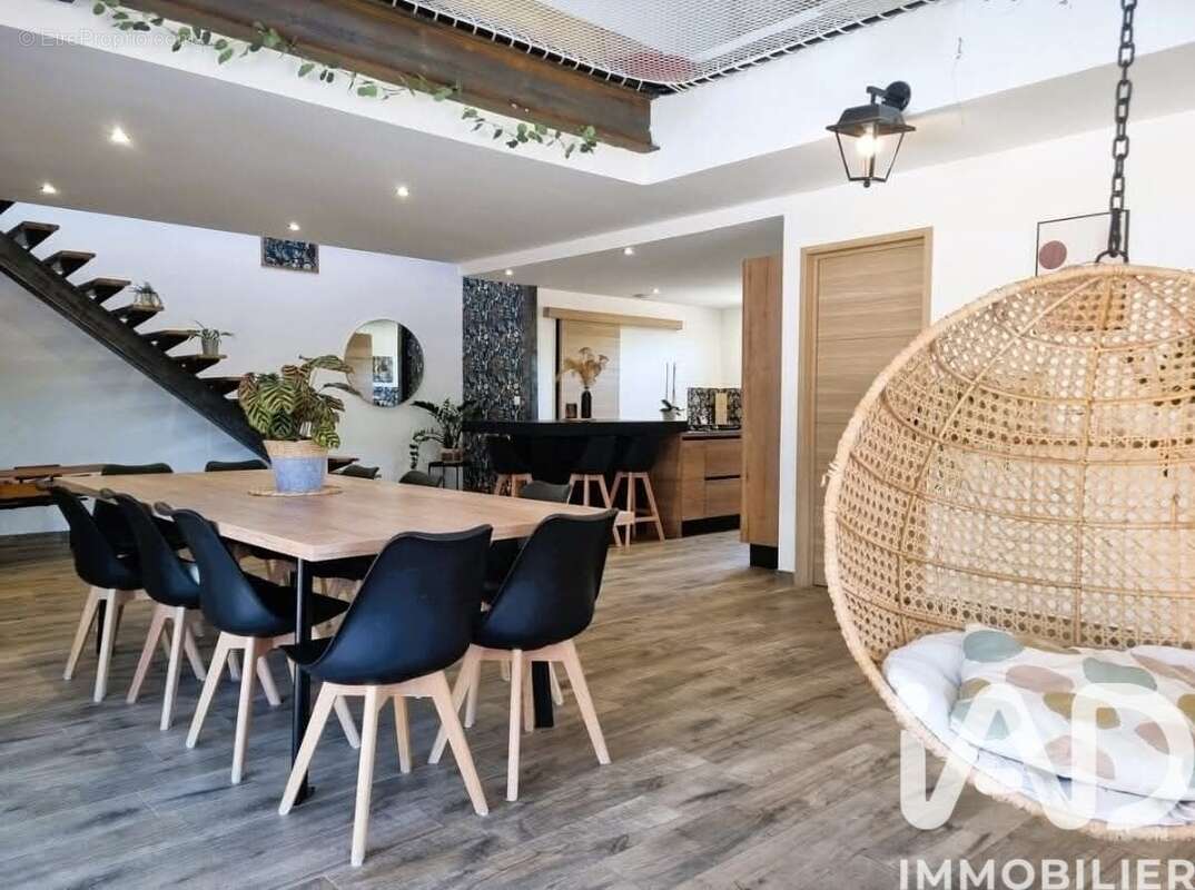Maison 220 m² à Salleles-D'aude  - photo 5