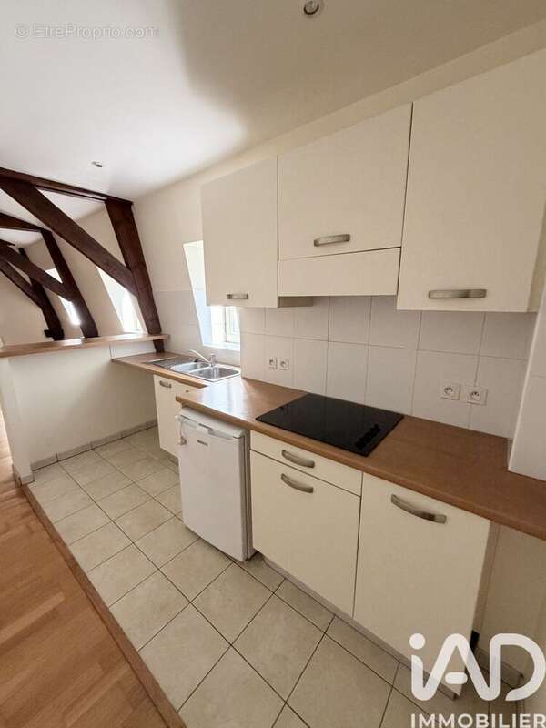 Appartement 51 m² à Saintes  - photo 5