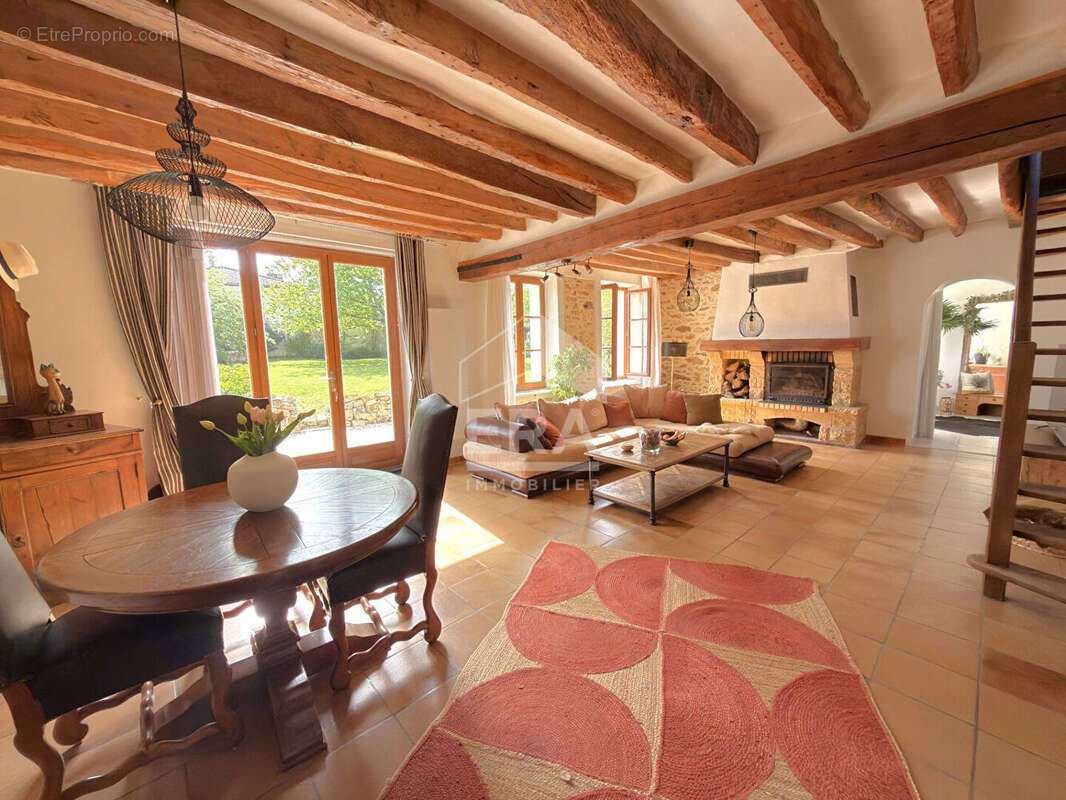 Maison à SAINT-OUEN-EN-BRIE