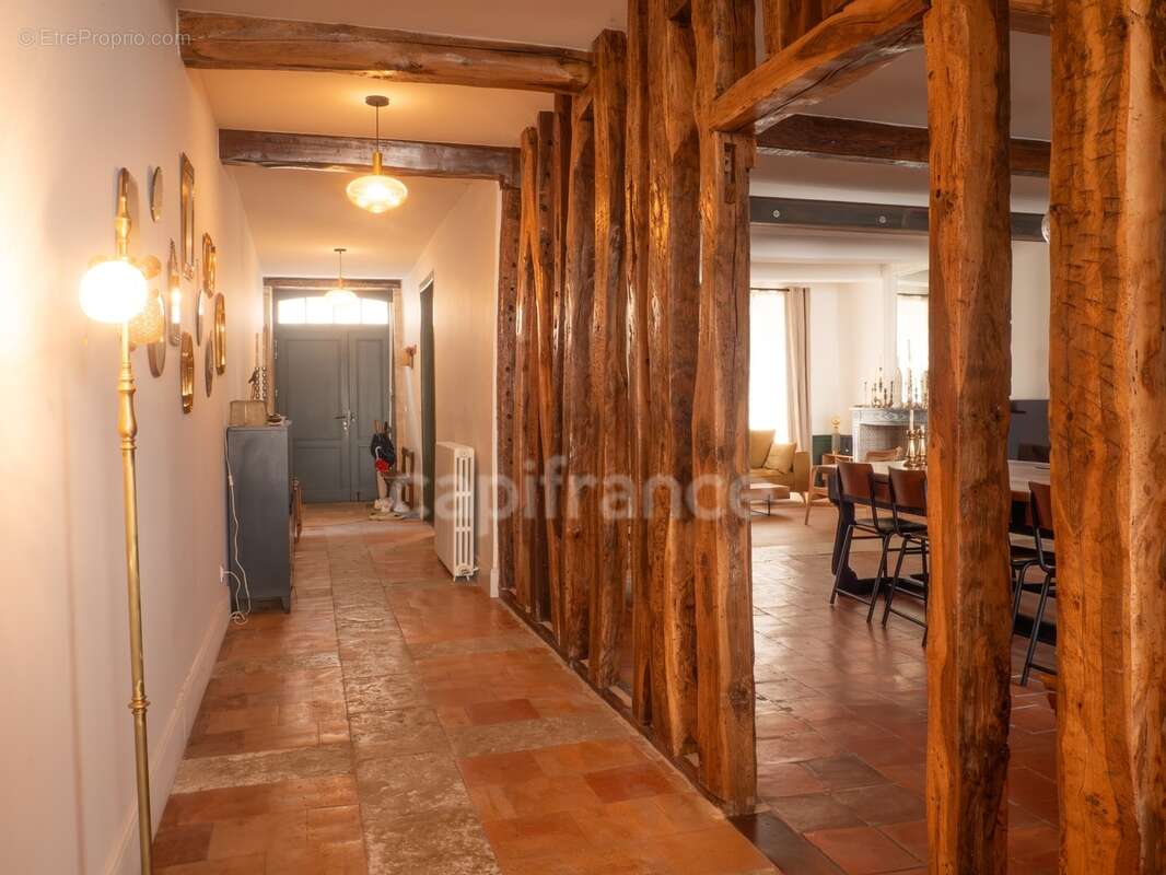 Demeure d'exception au coeur de l'ancienne rue Royale, 6 pièces, 290 m2 avec petit patio  (32) - photo 16
