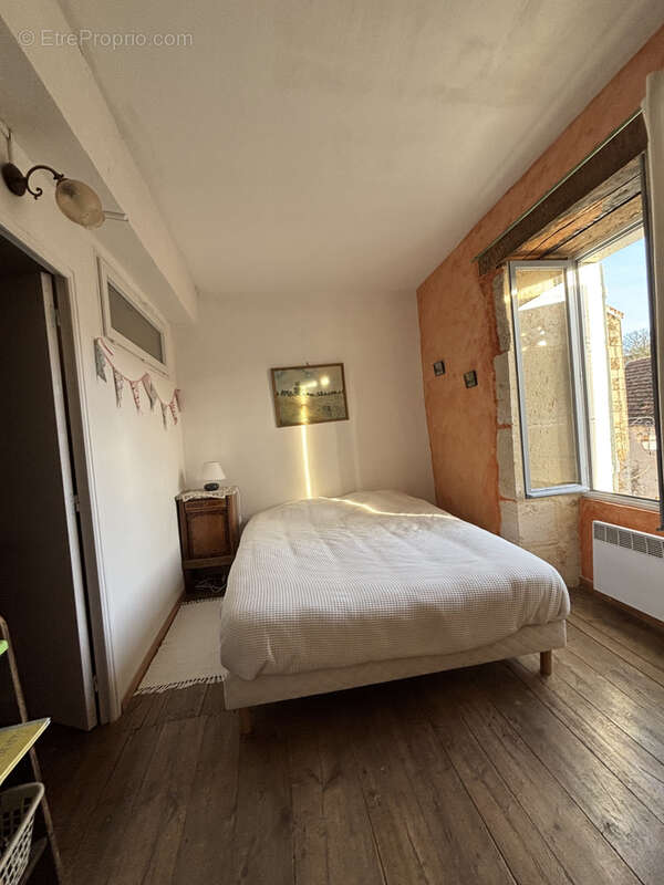 AIGNAY LE DUC  Maison du XVIè s de 125 m2 avec une terrasse et un terrain non attenant de 240m2 - photo 21