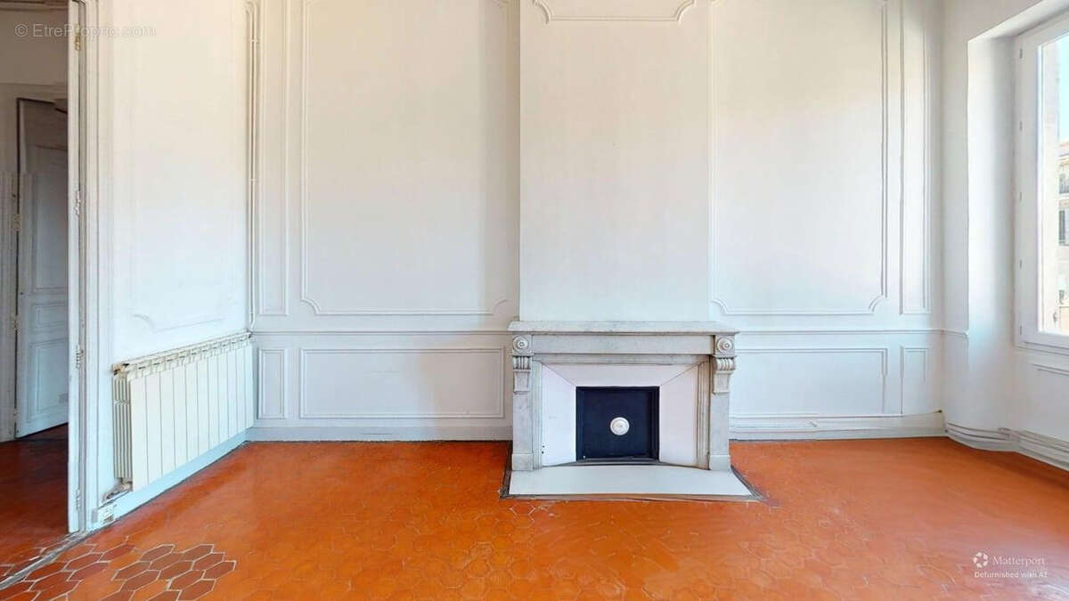 Appartement à MARSEILLE-6E