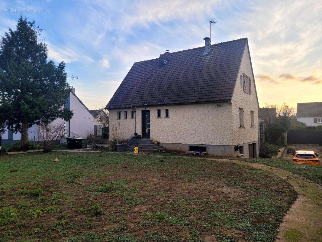 Maison à FRENOUVILLE