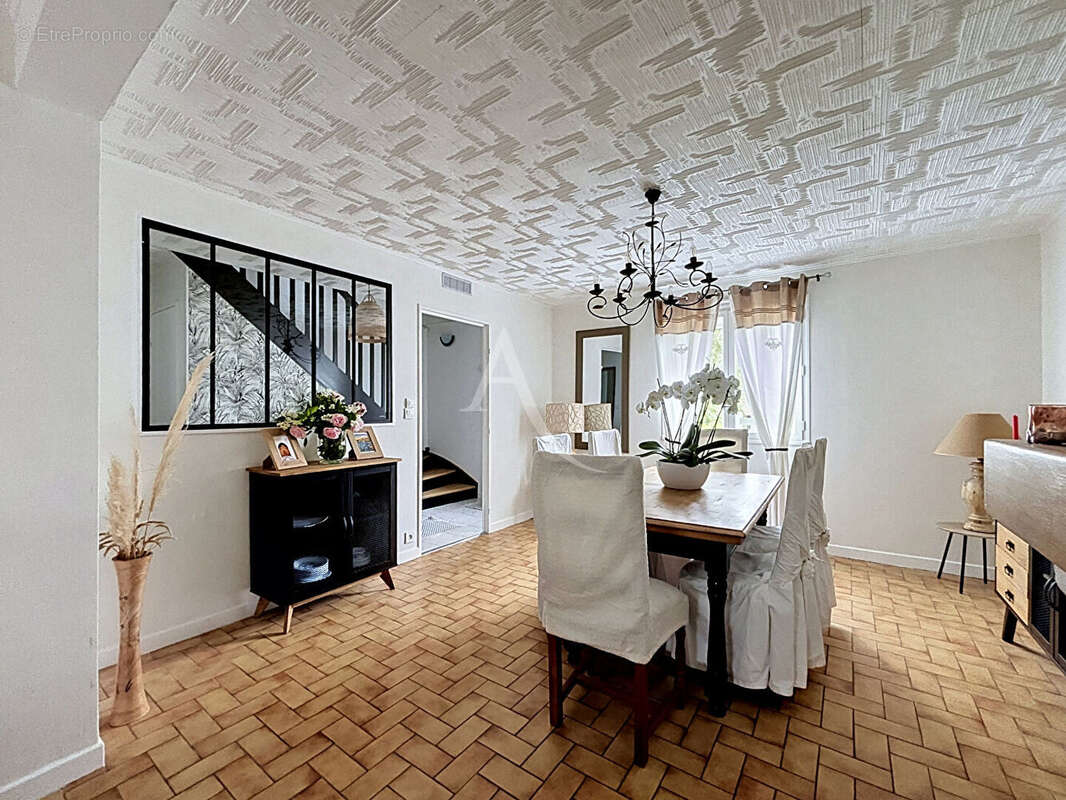 Maison à AVRILLE