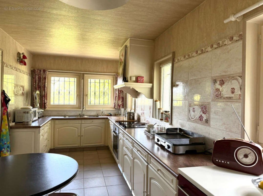 Maison à VILLENEUVE-SUR-BELLOT