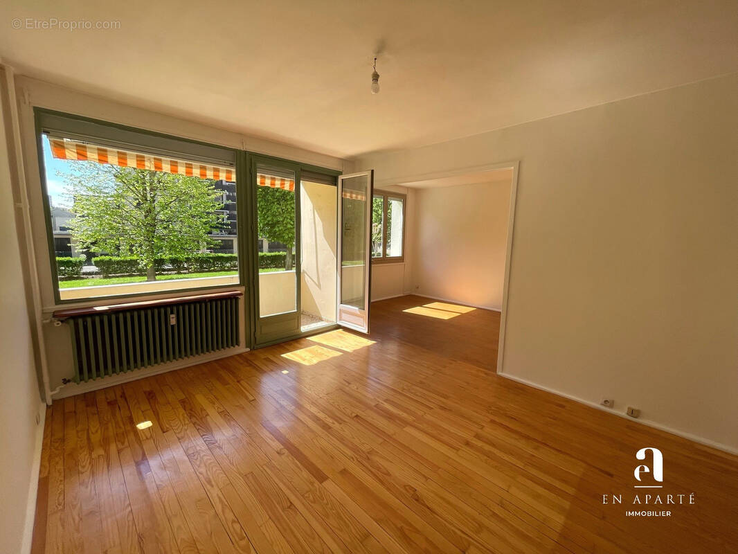 Appartement à CHAMPAGNE-AU-MONT-D&#039;OR