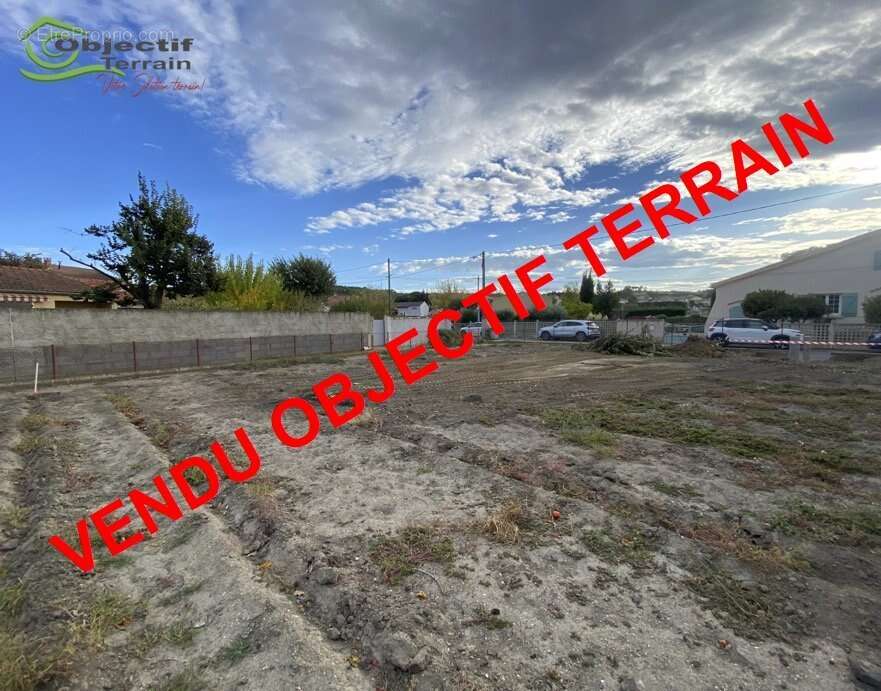 Terrain à NISSAN-LEZ-ENSERUNE