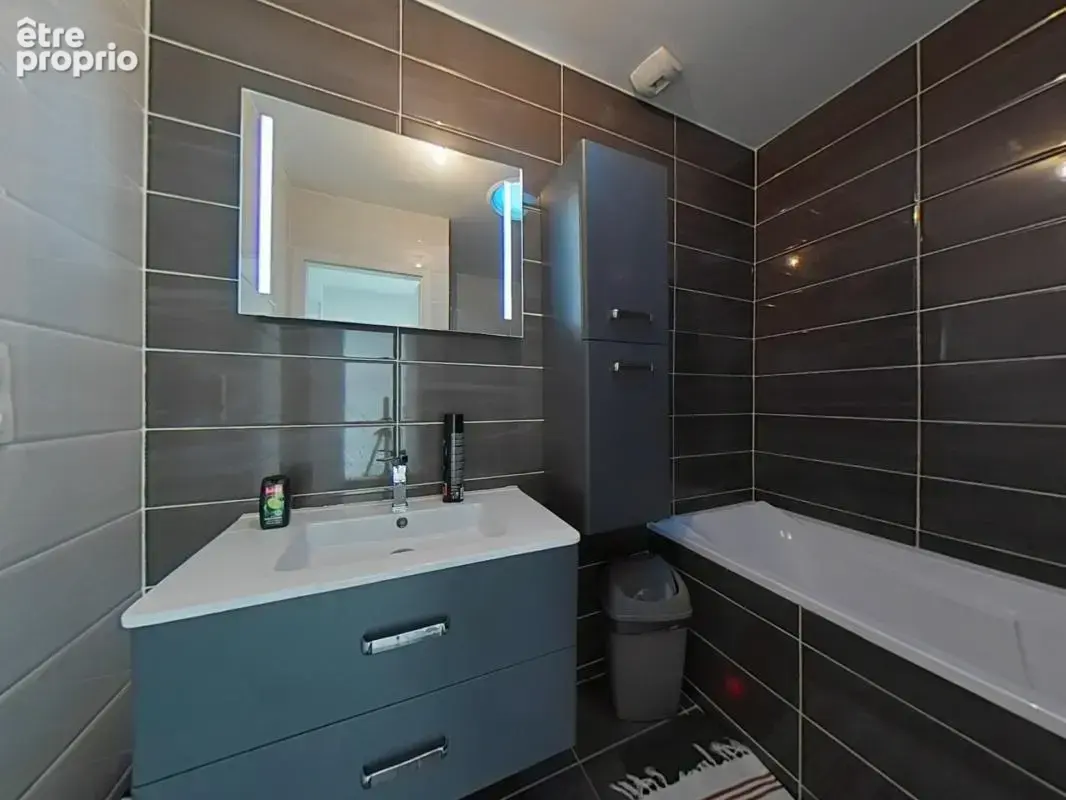 FAMECK – ÉDANGE  Maison récente de 94 m² avec 4 chambres, jardin et garage - photo 9